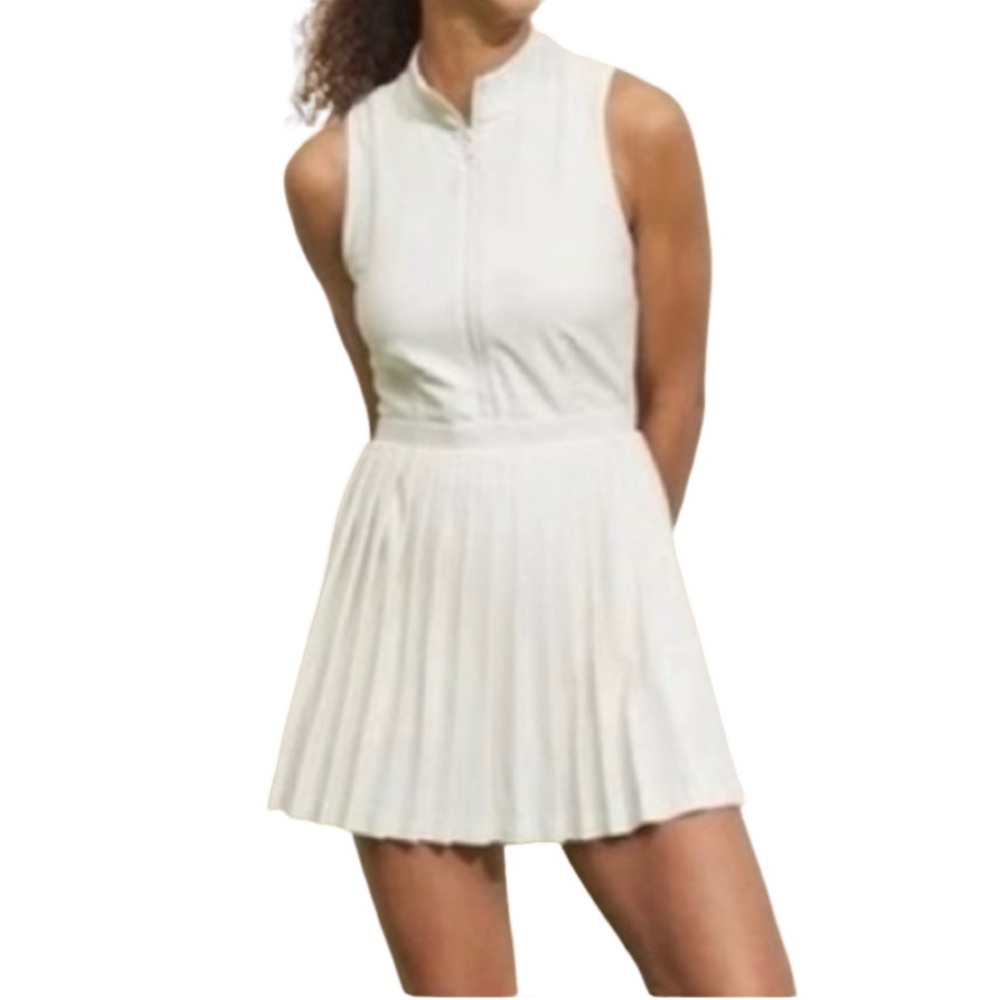 Prince Ivory Mesh Pickleball Sleeveless Dress with Shorts. Size M. Zip Front.